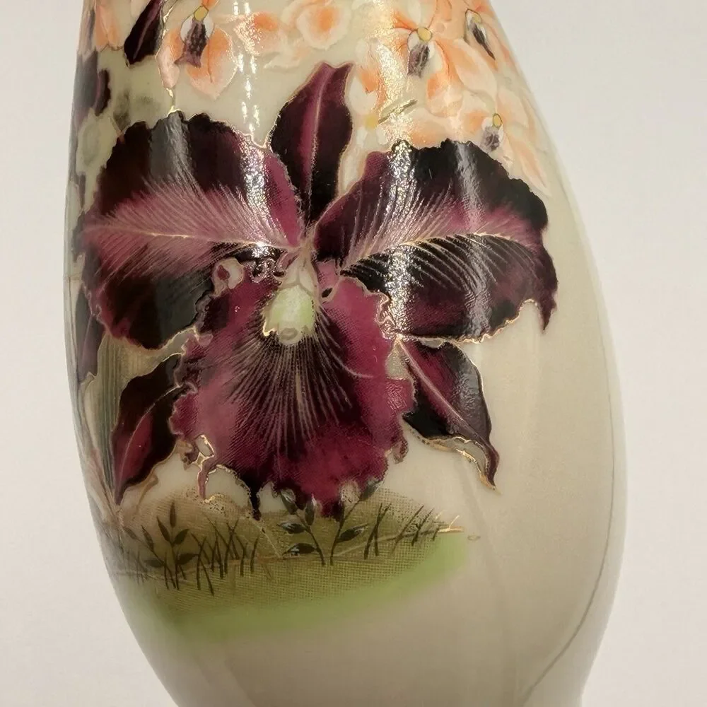 Toyo French Black Orchid 9” Bud Vase Magie Japan Butterfly Gold Trim Vintage